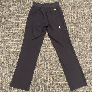 Med Couture transformer Scrub Pant small/tall